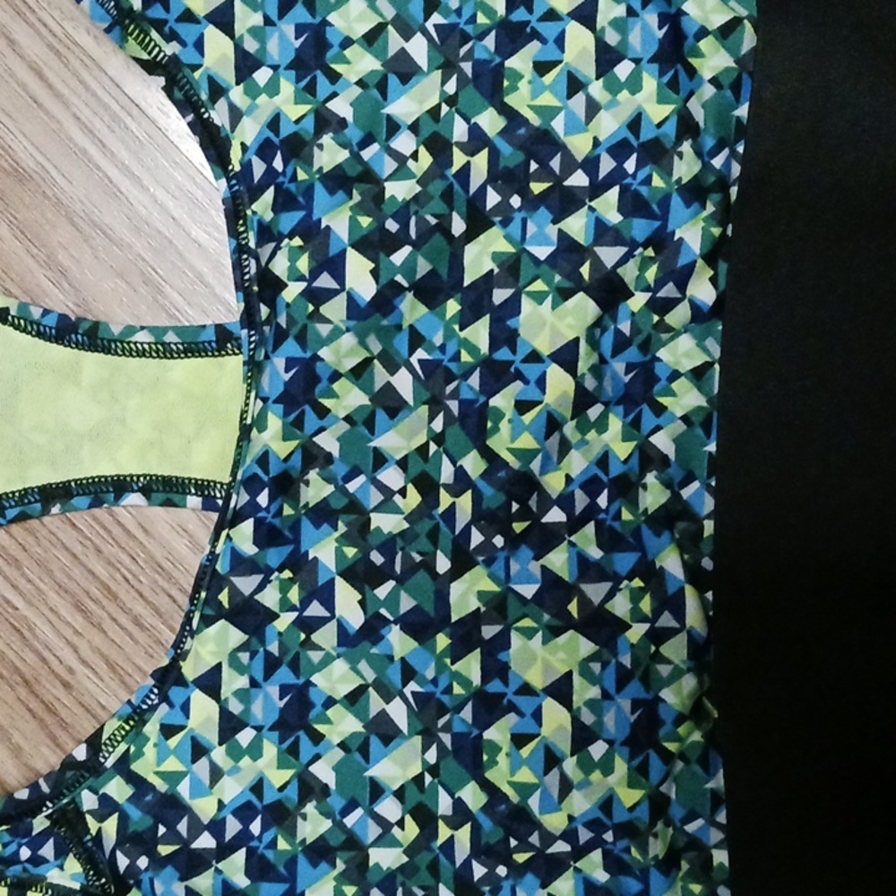 Sports bra small - Picture 2 of 5